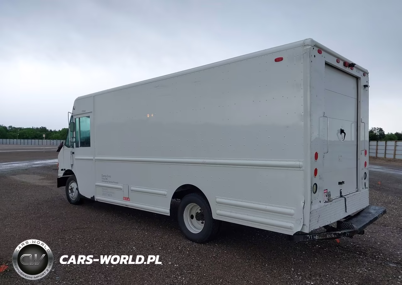 2007 Freightliner Chassis M Line Walk-In Van VIN:4UZAAPCP47CY69014 - 3