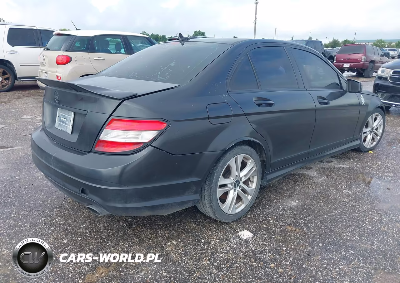 2011 Mercedes-Benz C 300 Luxury-Sport VIN:WDDGF5EB1BA418266 - 4