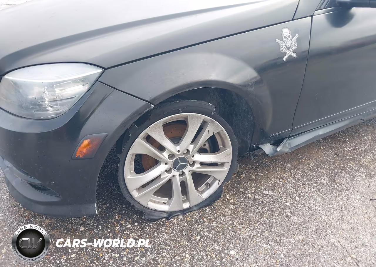 2011 Mercedes-Benz C 300 Luxury-Sport VIN:WDDGF5EB1BA418266 - 6