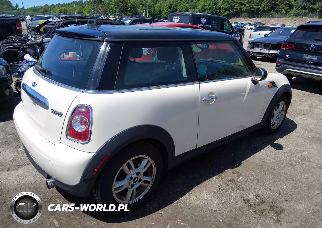 2013 Mini Hardtop Cooper VIN:WMWSU3C52DT692155 - 4