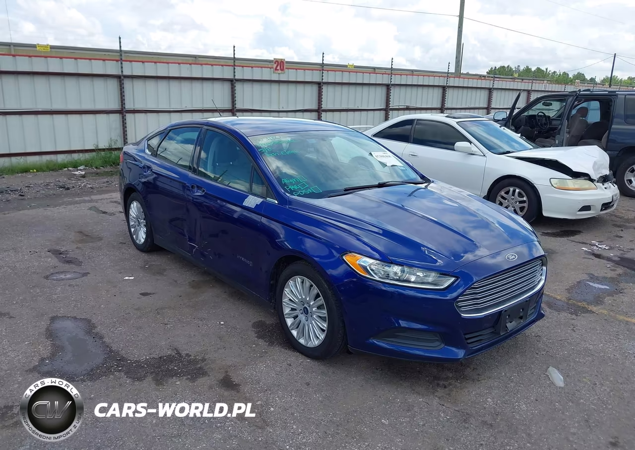 2015 Ford Fusion Hybrid S – zdjęcie 1 z 17