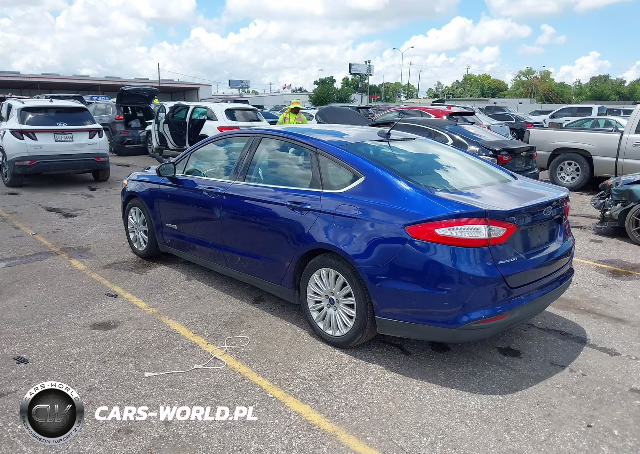 2015 Ford Fusion Hybrid S VIN:3FA6P0UU2FR267173 - 3