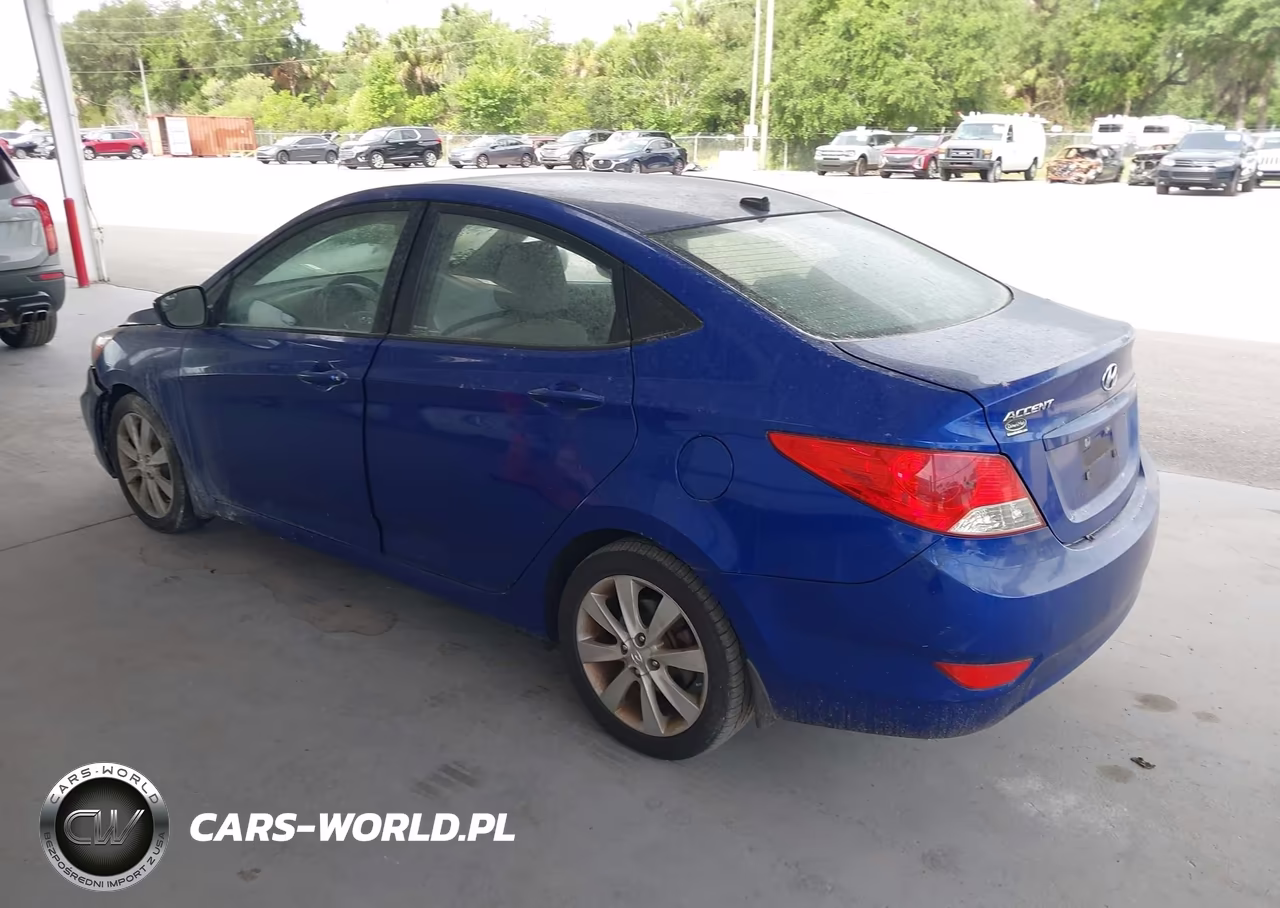 2014 Hyundai Accent Gls VIN:KMHCU4AE3EU608190 - 3
