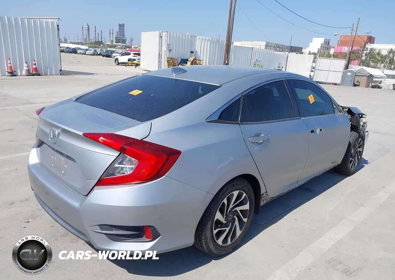 2017 Honda Civic Ex VIN:2HGFC2F73HH530277 - 4