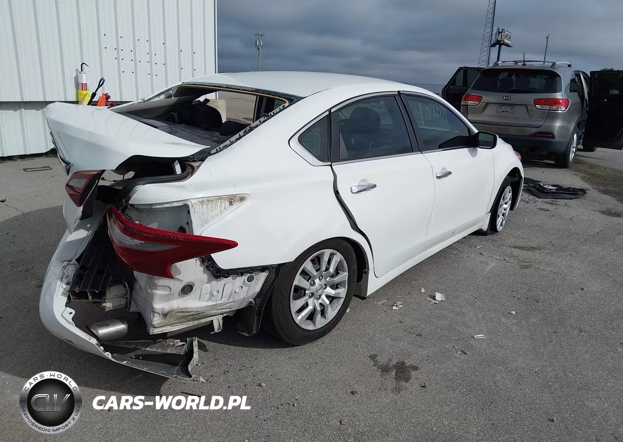 2018 Nissan Altima 2.5 S VIN:1N4AL3AP4JC142625 - 4