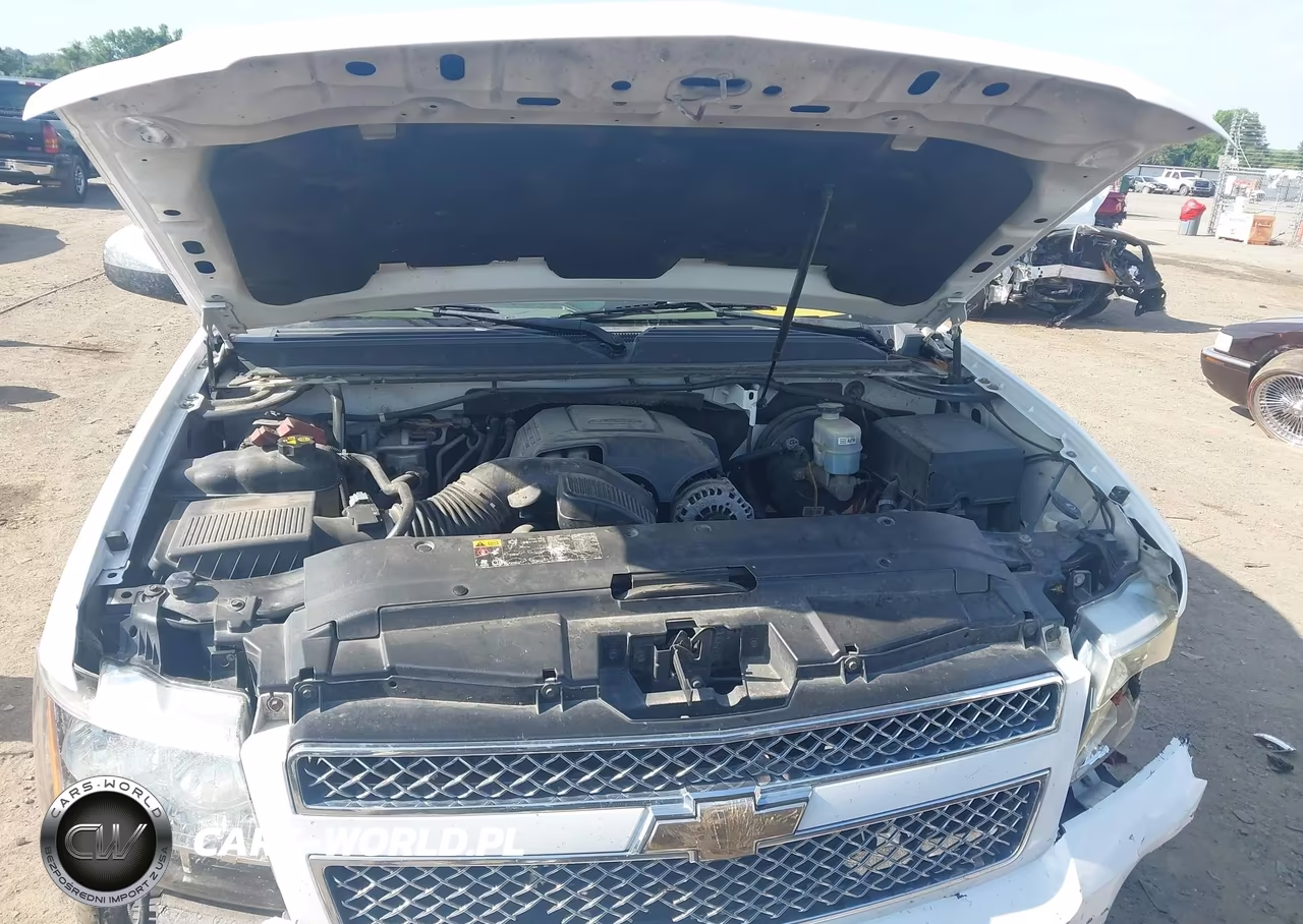 2011 Chevrolet Tahoe Ls VIN:1GNSCAE09BR395218 - 10