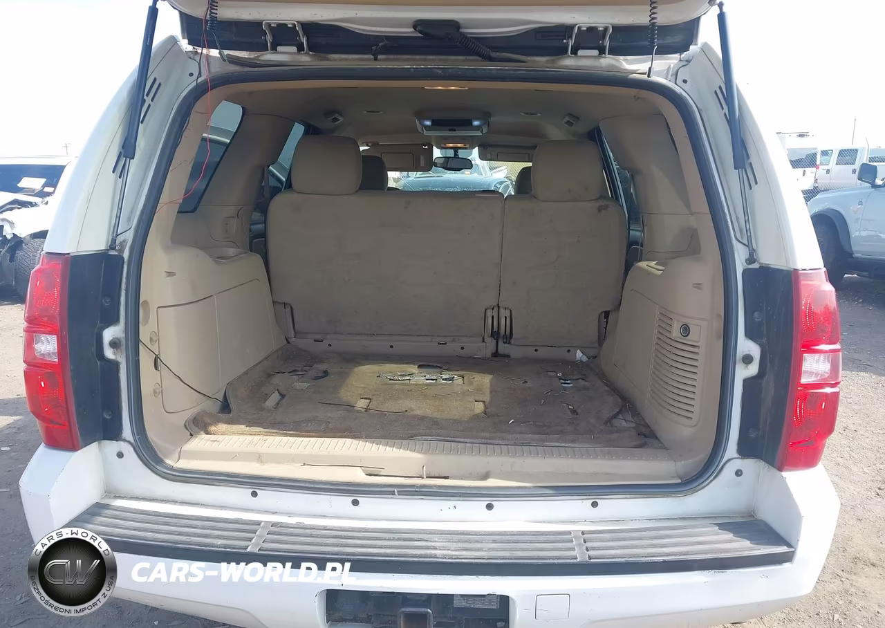 2011 Chevrolet Tahoe Ls VIN:1GNSCAE09BR395218 - 17