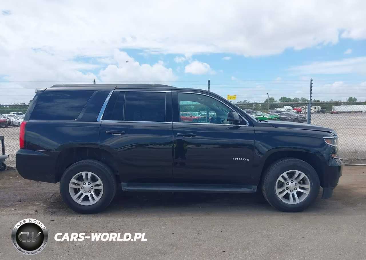 2017 Chevrolet Tahoe Ls VIN:1GNSCAKC7HR231988 - 13