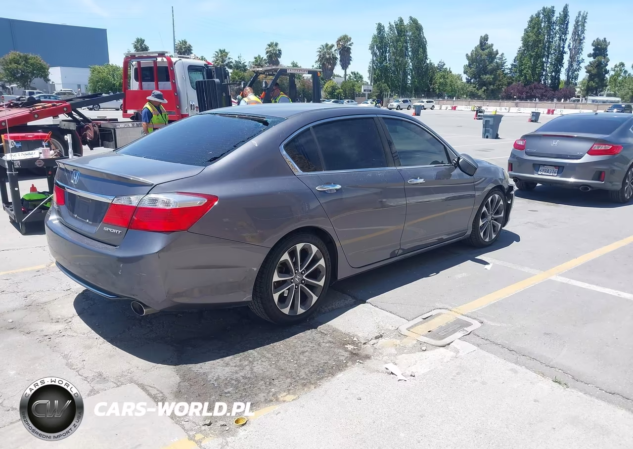 2015 Honda Accord Sport VIN:1HGCR2F53FA236566 - 4