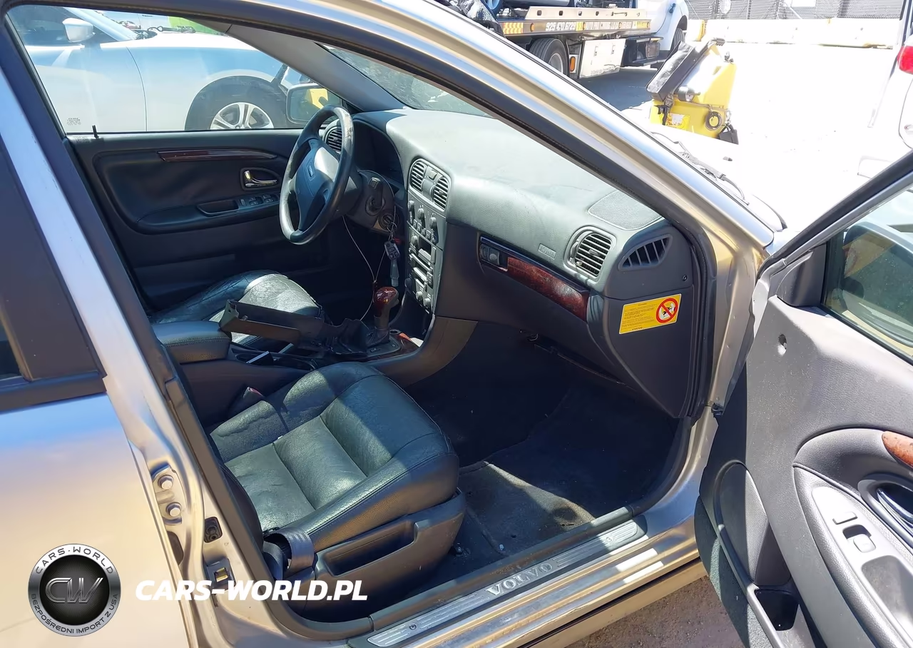 2002 Volvo V40 A VIN:YV1VW29552F817408 - 5