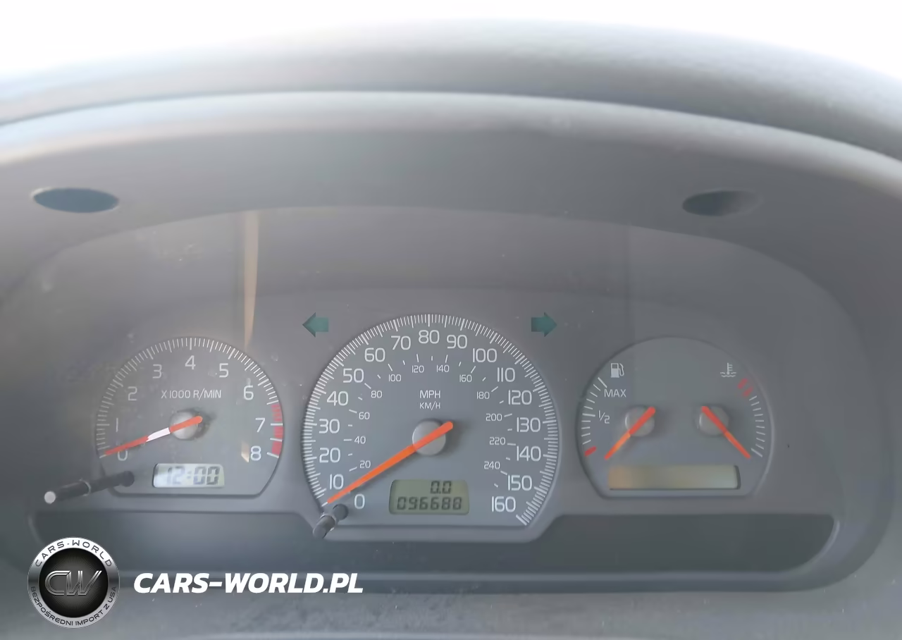 2002 Volvo V40 A VIN:YV1VW29552F817408 - 7