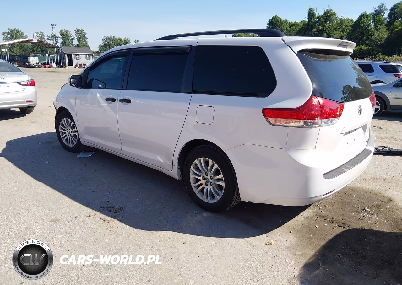 2014 Toyota Sienna Xle V6 8 Passenger VIN:5TDYK3DC7ES516346 - 3