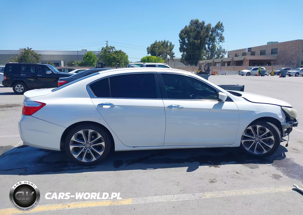 2015 Honda Accord Sport VIN:1HGCR2F53FA068458 - 14