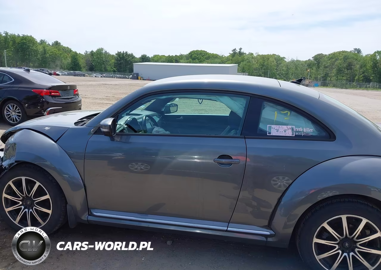 2018 Volkswagen Beetle 2.0T Coast-2.0T S VIN:3VWFD7AT9JM711336 - 15