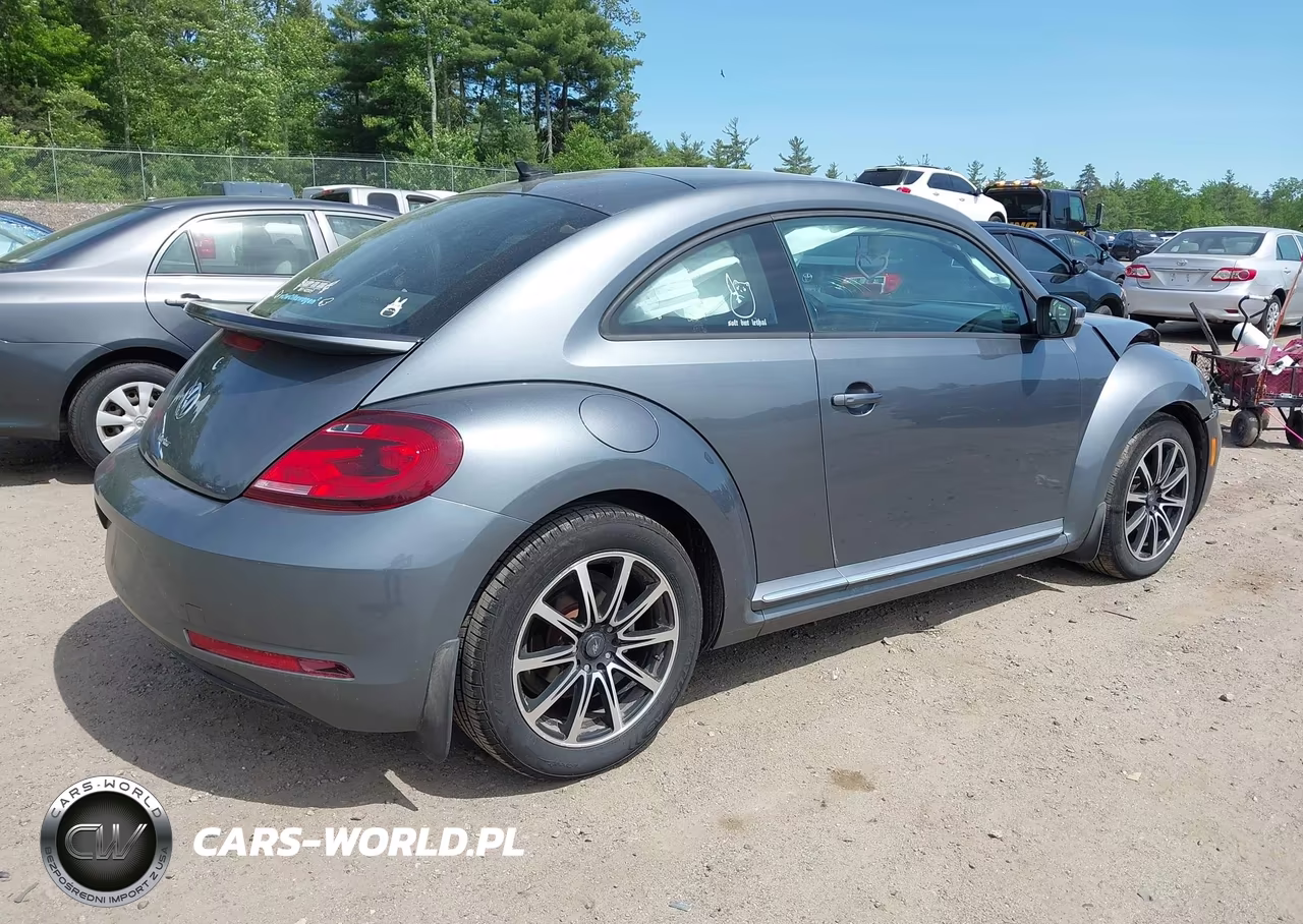 2018 Volkswagen Beetle 2.0T Coast-2.0T S VIN:3VWFD7AT9JM711336 - 4