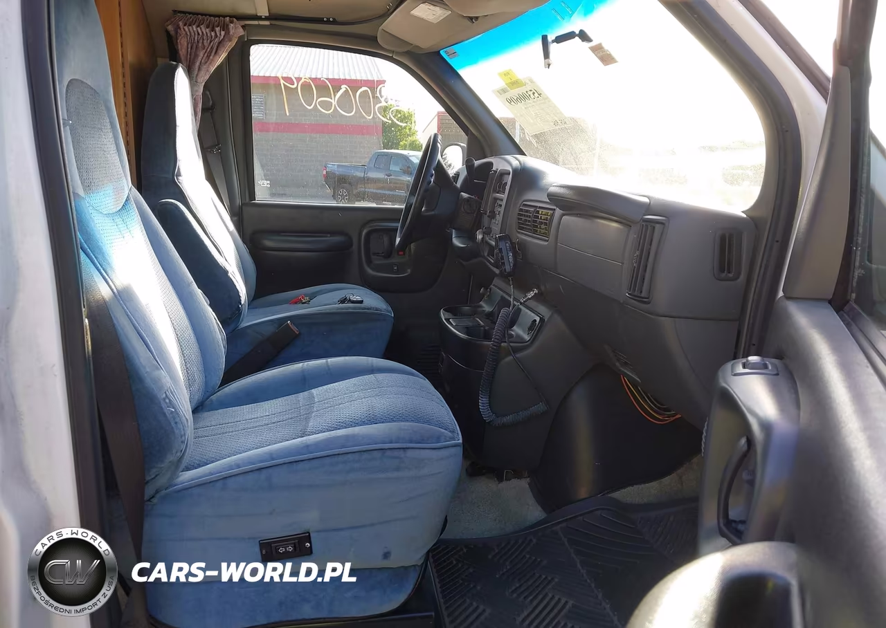 2002 Chevrolet Express VIN:1GCHG39RX21229218 - 5