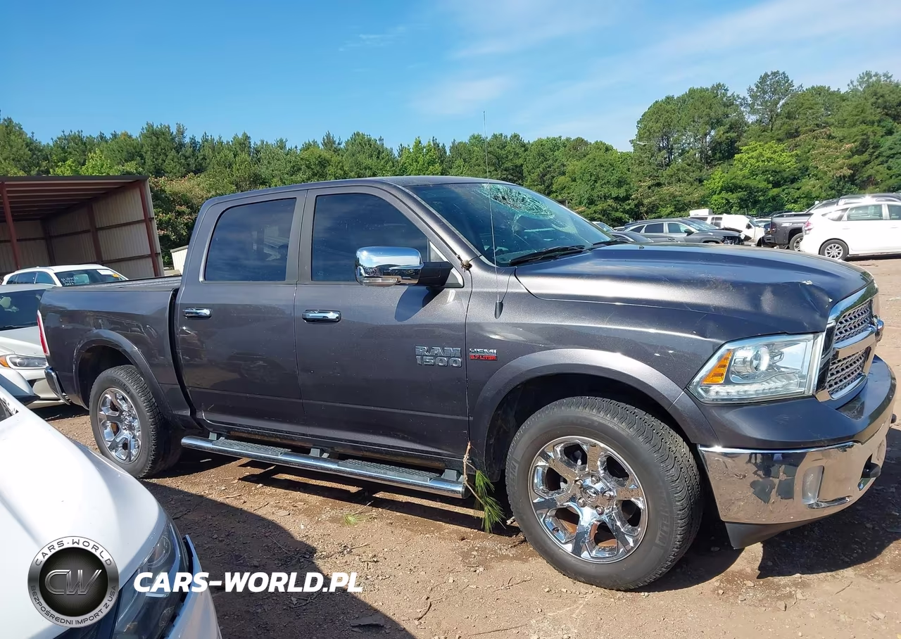 2015 Ram 1500 Laramie VIN:1C6RR7NT5FS536942 - 13