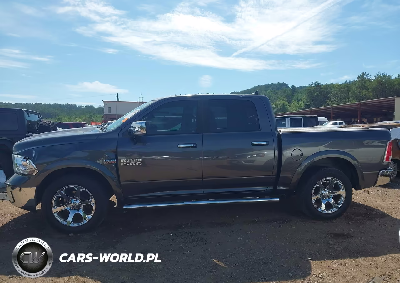 2015 Ram 1500 Laramie VIN:1C6RR7NT5FS536942 - 14