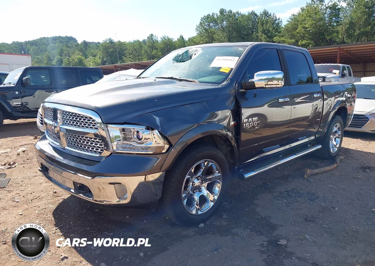 2015 Ram 1500 Laramie VIN:1C6RR7NT5FS536942 - 2