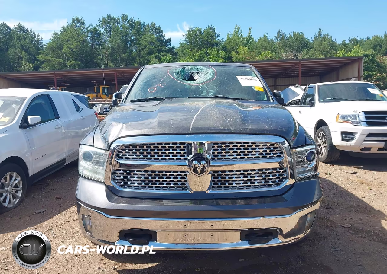 2015 Ram 1500 Laramie VIN:1C6RR7NT5FS536942 - 6