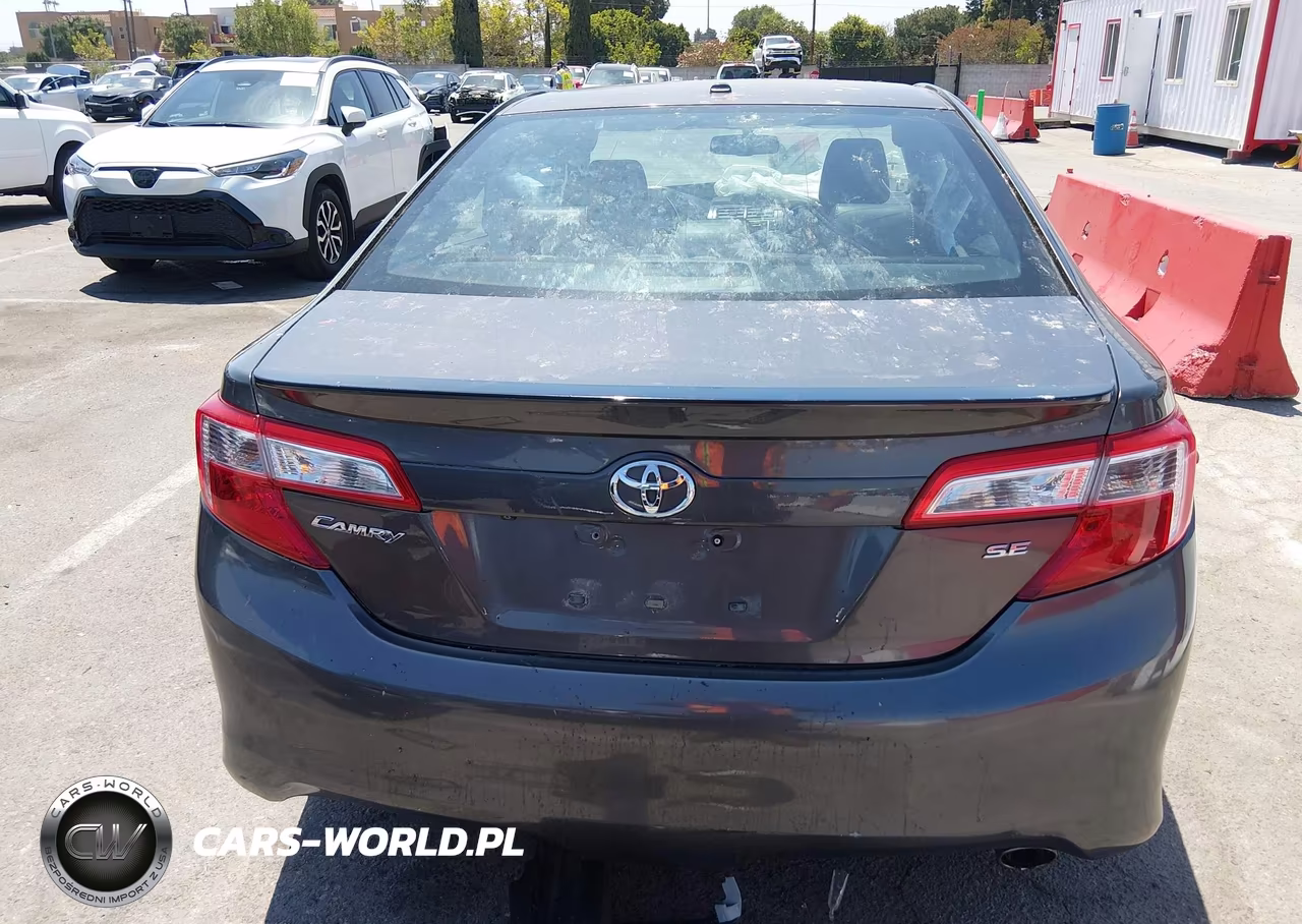 2014 Toyota Camry Se VIN:4T1BF1FK7EU348430 - 17