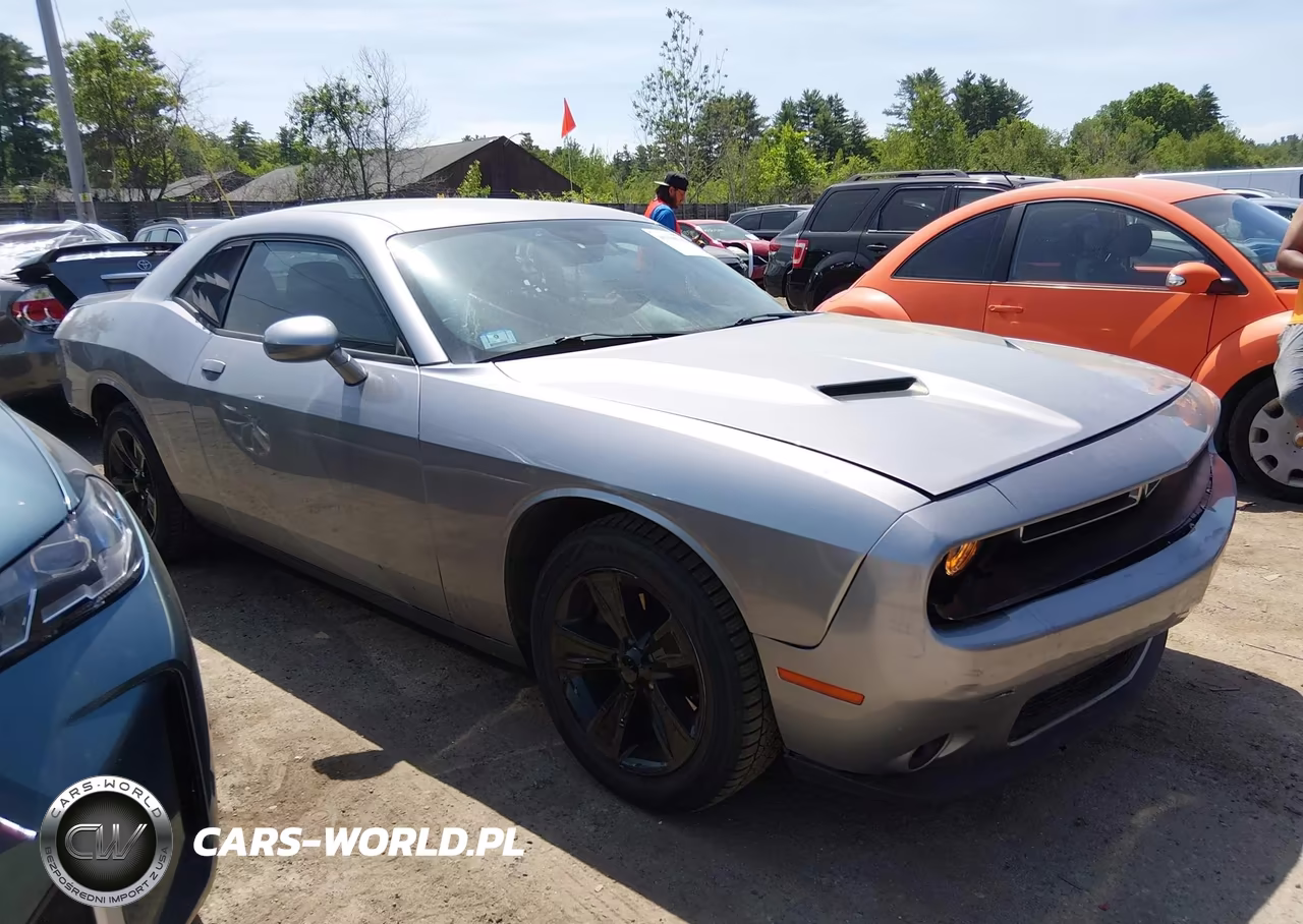 2017 Dodge Challenger Sxt
