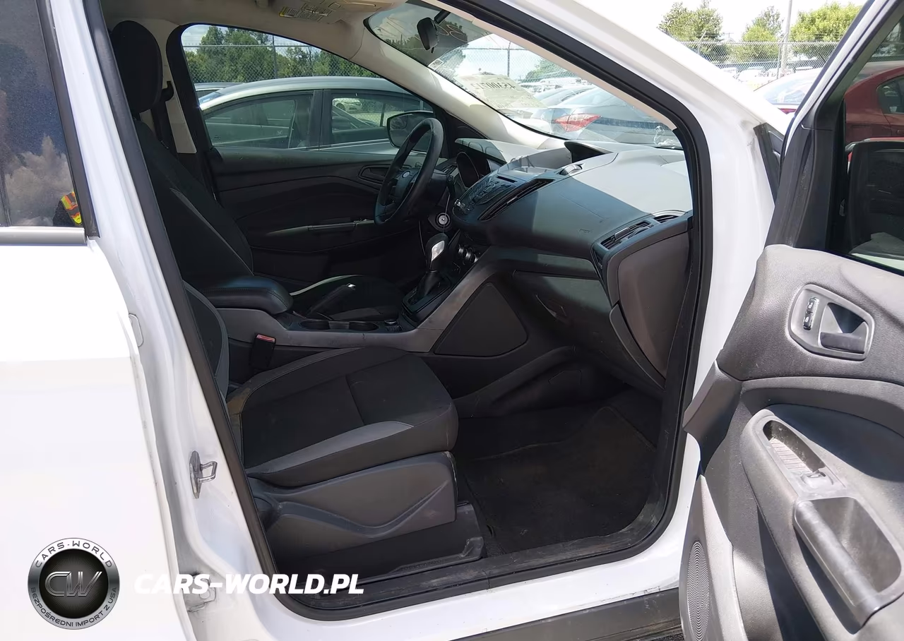 2013 Ford Escape S VIN:1FMCU0F75DUA35195 - 5