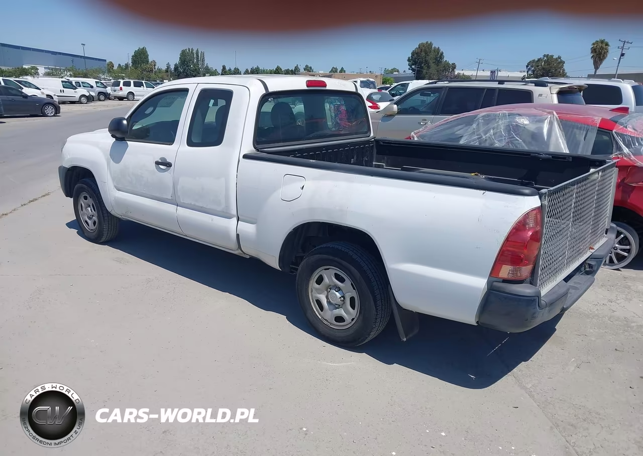 2015 Toyota Tacoma VIN:5TFTX4CN0FX055121 - 3