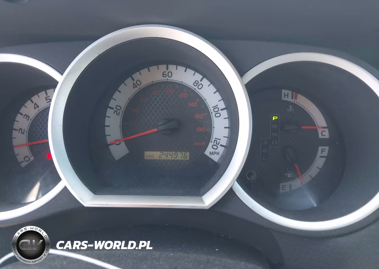 2015 Toyota Tacoma VIN:5TFTX4CN0FX055121 - 7