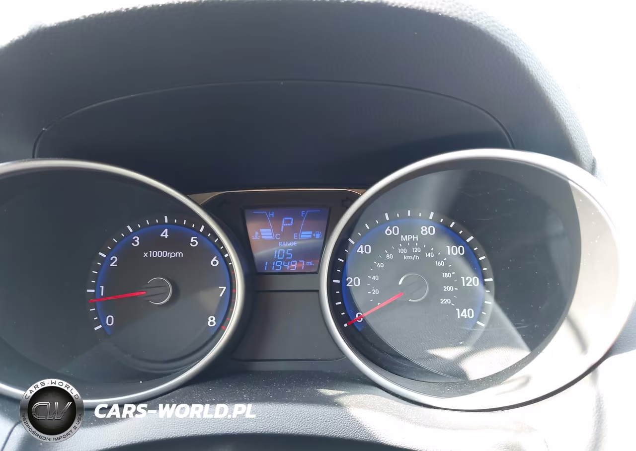2015 Hyundai Tucson Limited VIN:KM8JU3AG7FU104424 - 7