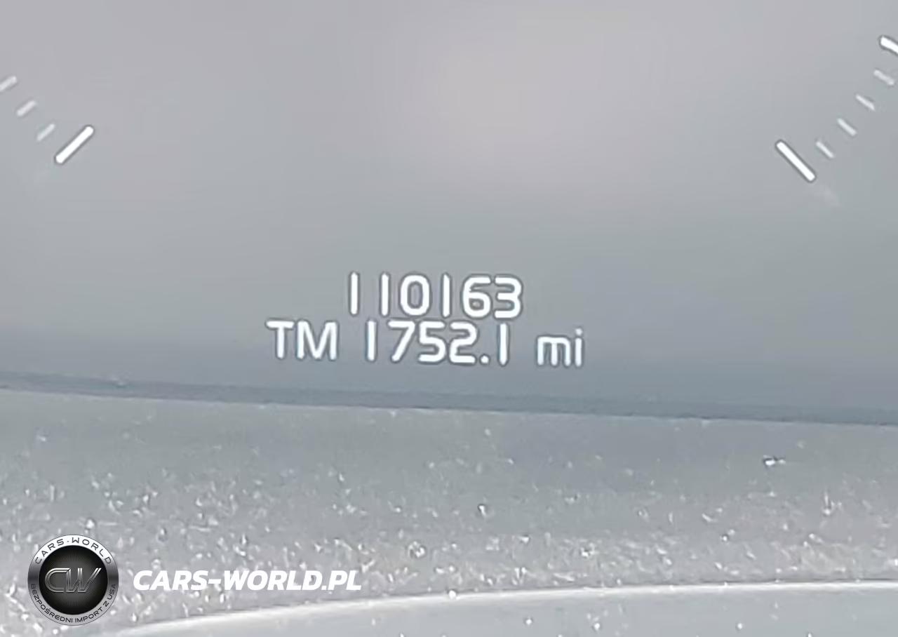 2018 Volvo S90 T5 Momentum VIN:LVY102MK1JP055490 - 15