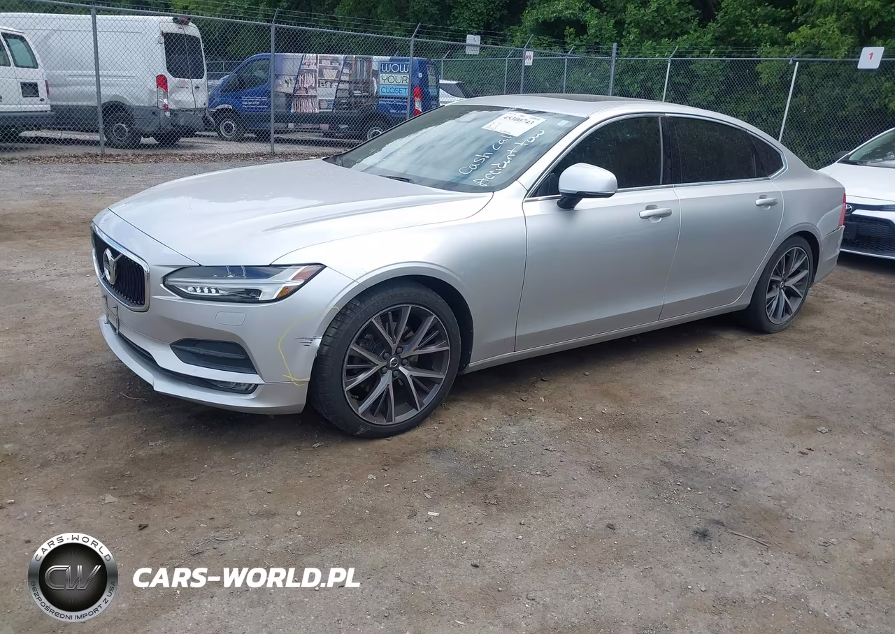 2018 Volvo S90 T5 Momentum VIN:LVY102MK1JP055490 - 2