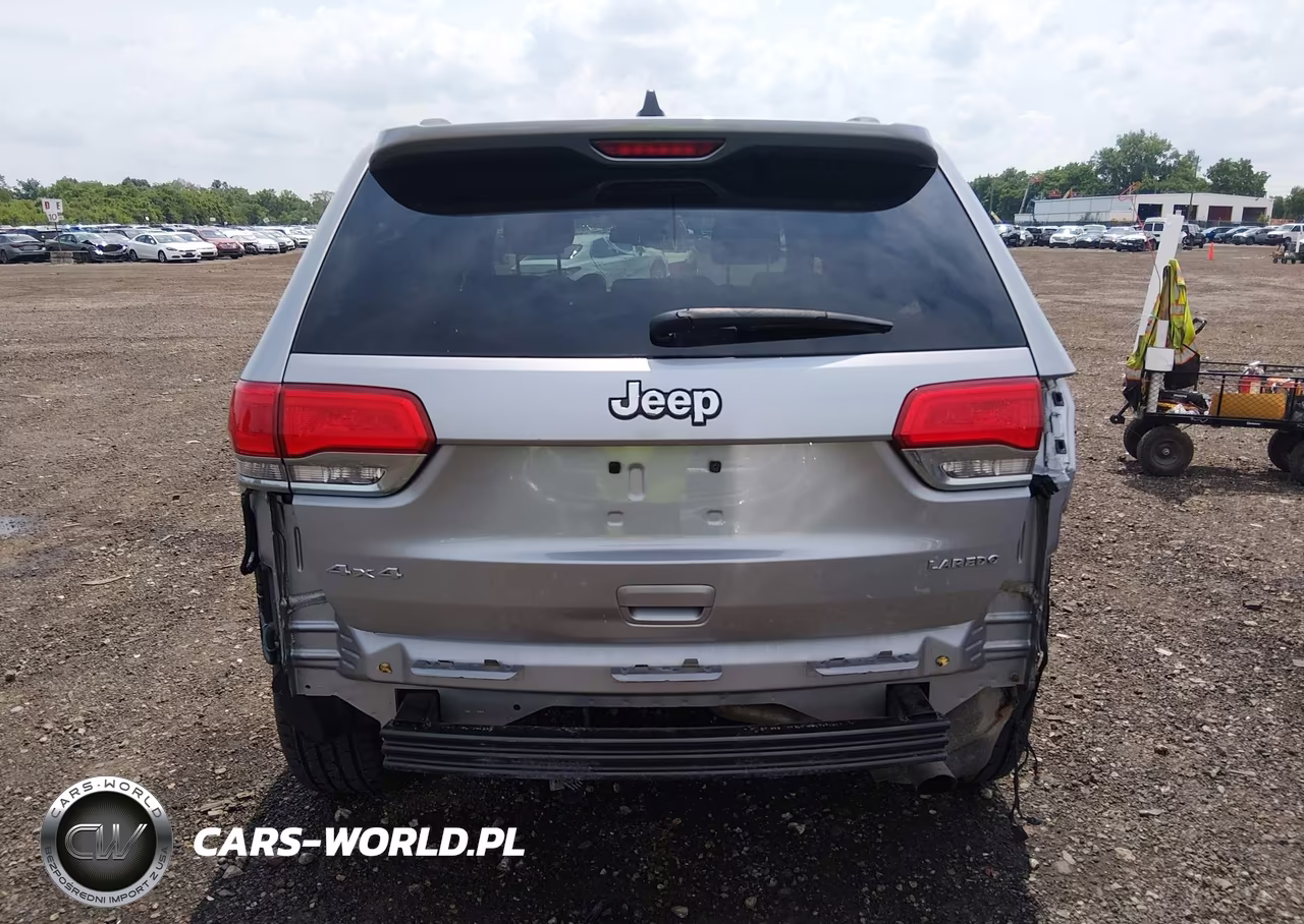 2015 Jeep Grand Cherokee Laredo VIN:1C4RJFAG4FC140448 - 17