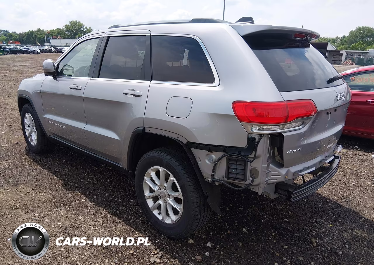 2015 Jeep Grand Cherokee Laredo VIN:1C4RJFAG4FC140448 - 3