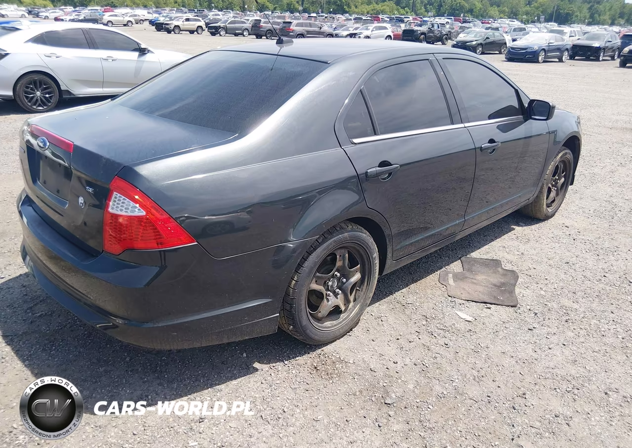 2010 Ford Fusion Se VIN:3FAHP0HA3AR180870 - 4