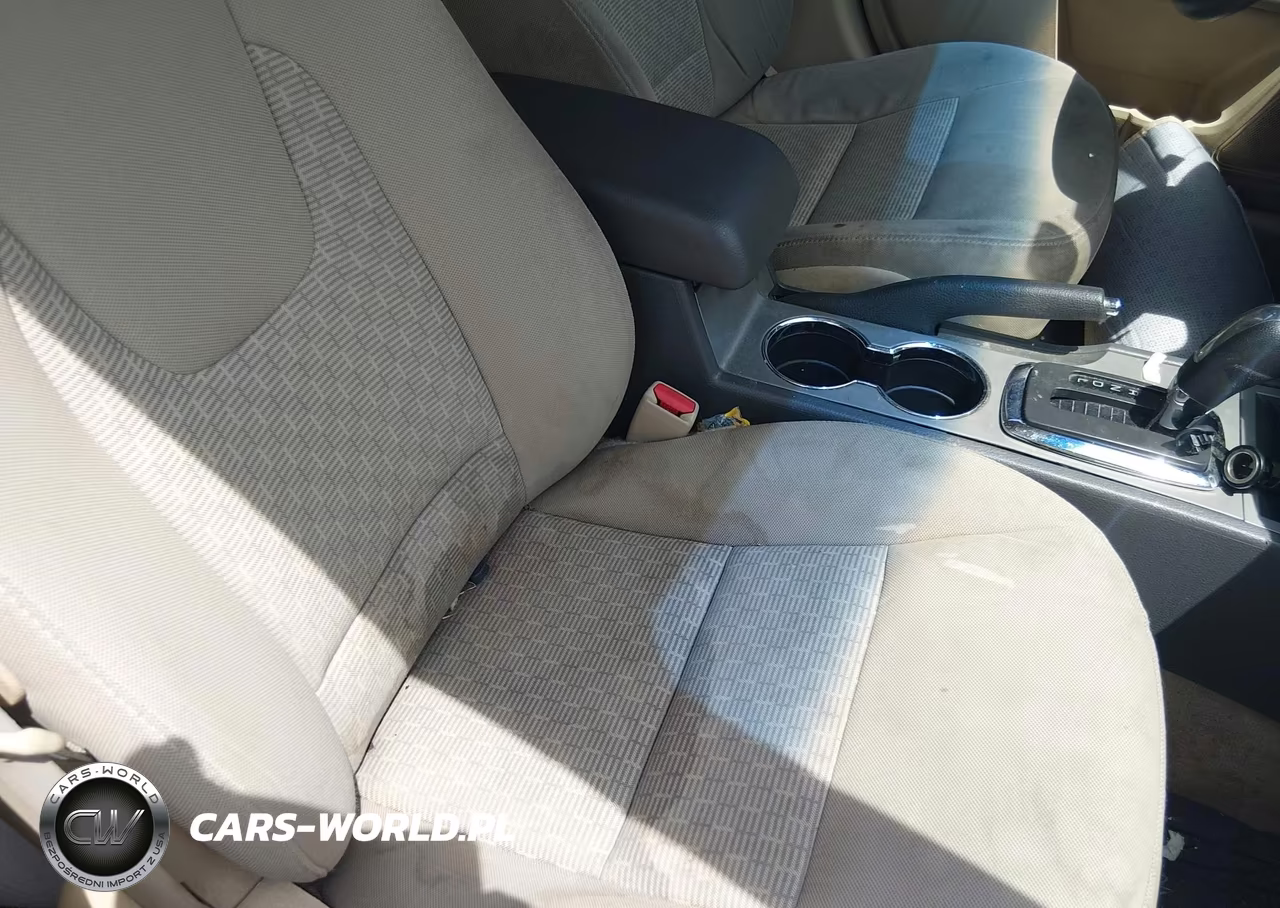 2010 Ford Fusion Se VIN:3FAHP0HA3AR180870 - 5