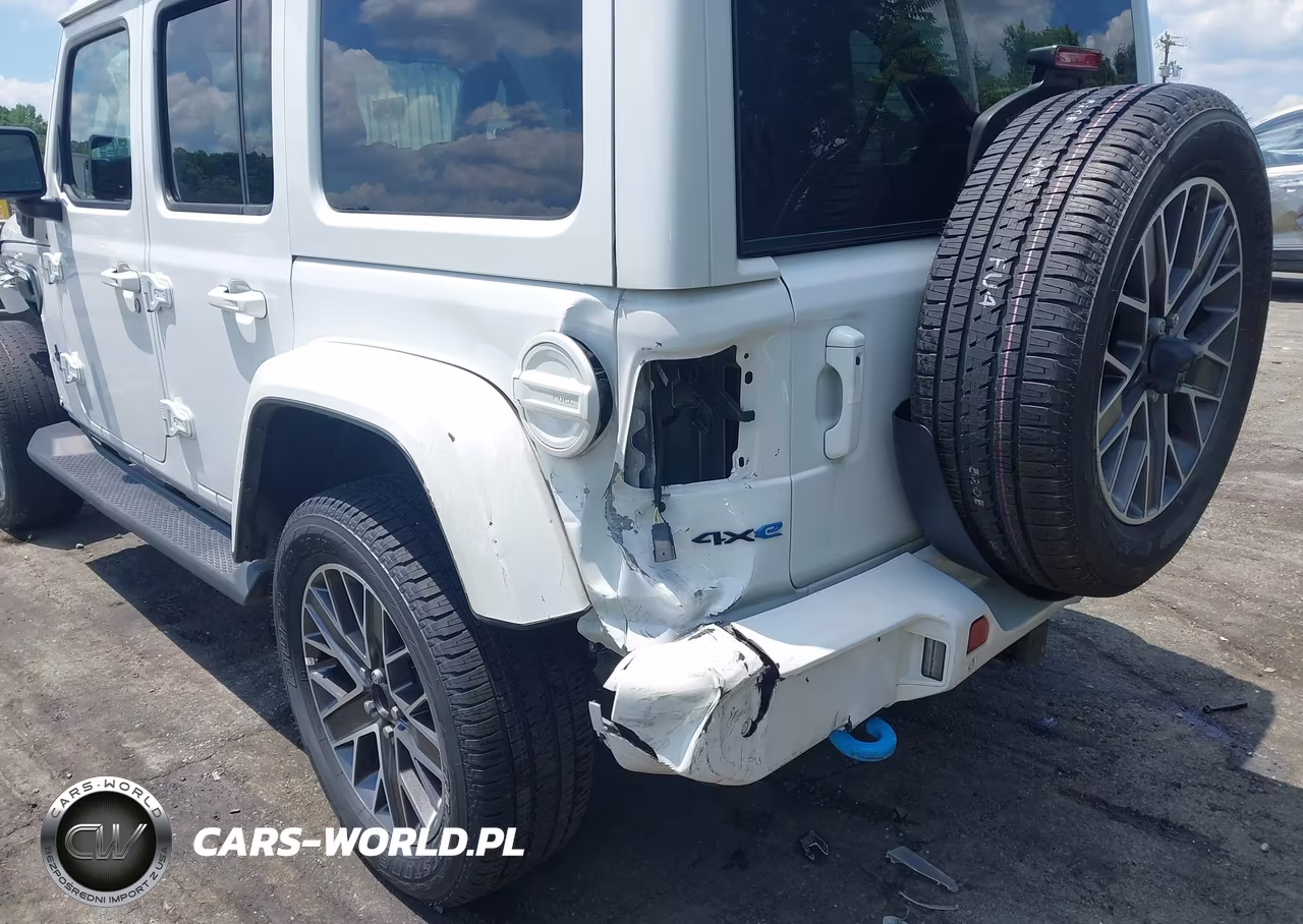 2022 Jeep Wrangler 4Xe Unlimited High Altitude 4X4 VIN:1C4JJXP67NW113890 - 17