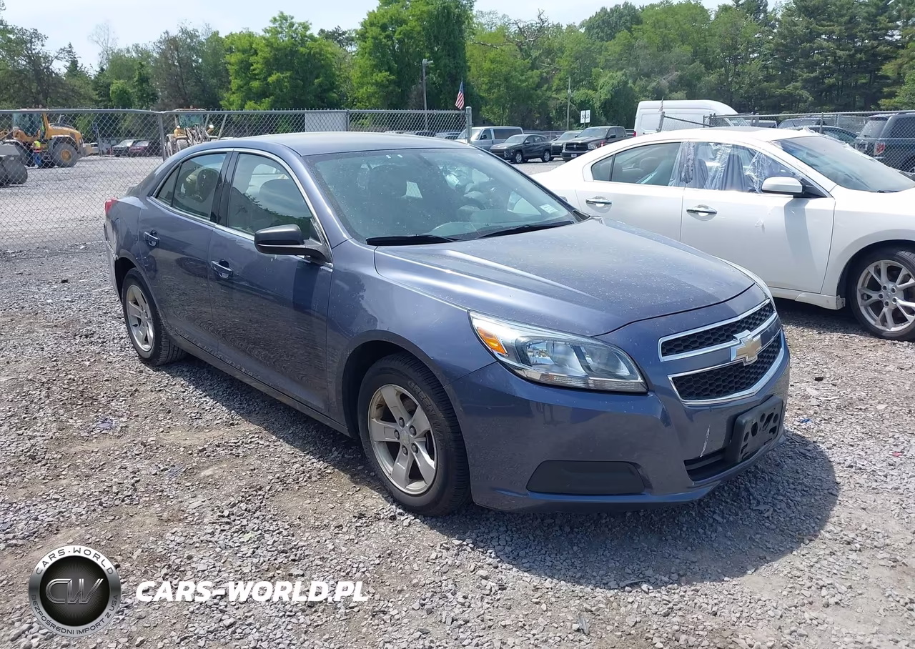 2013 Chevrolet Malibu 1Ls – zdjęcie 1 z 15