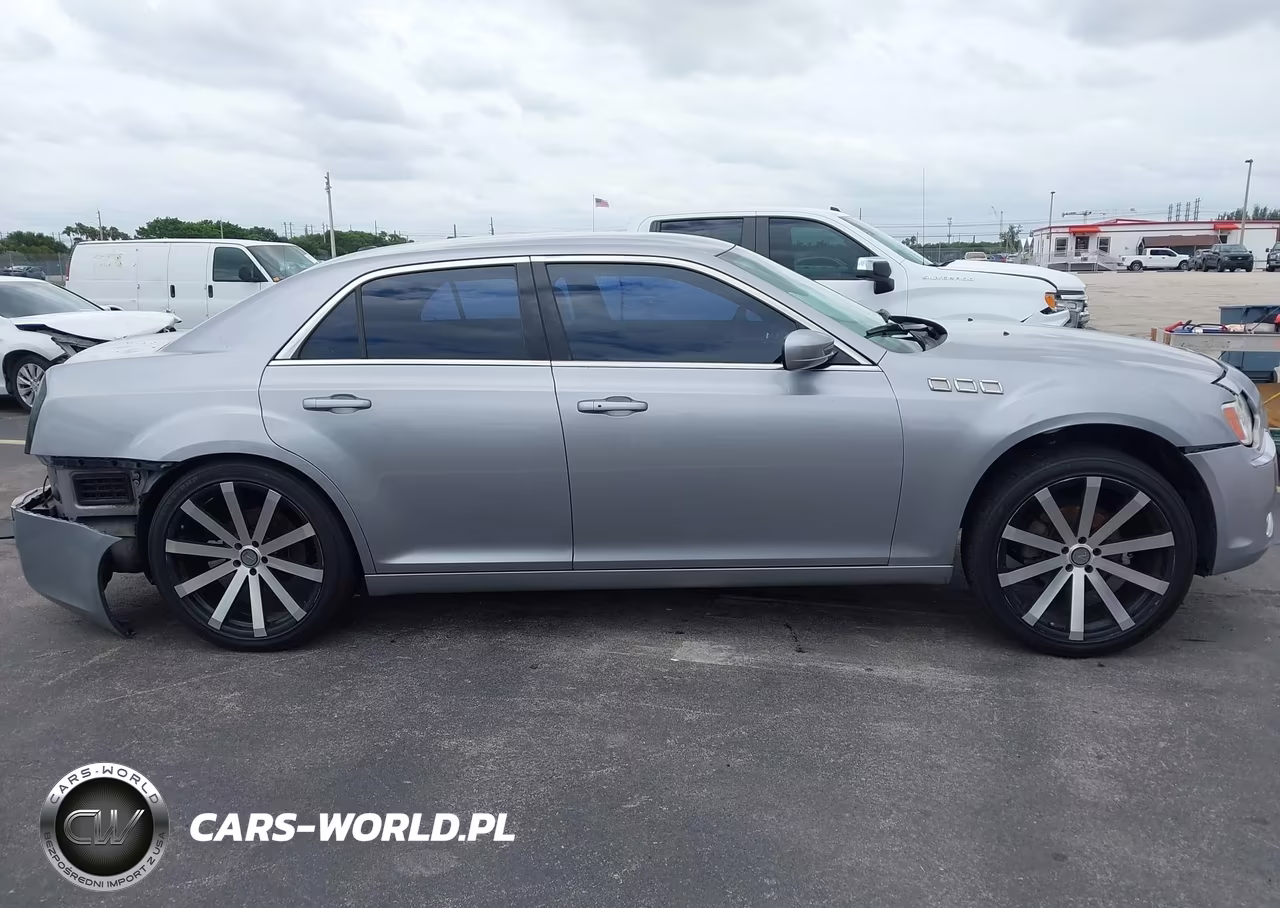 2014 Chrysler 300 VIN:2C3CCAAG3EH289081 - 14