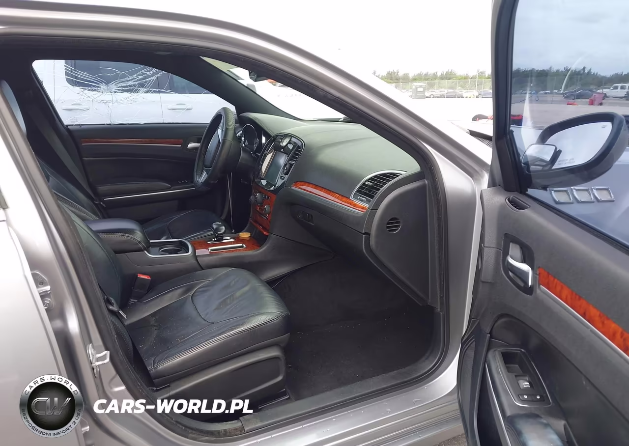 2014 Chrysler 300 VIN:2C3CCAAG3EH289081 - 5