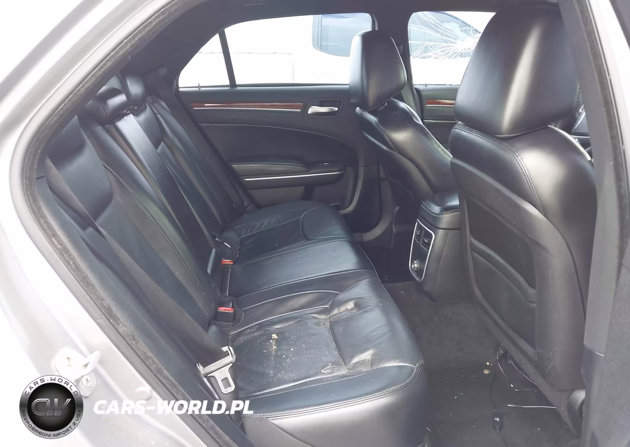 2014 Chrysler 300 VIN:2C3CCAAG3EH289081 - 8