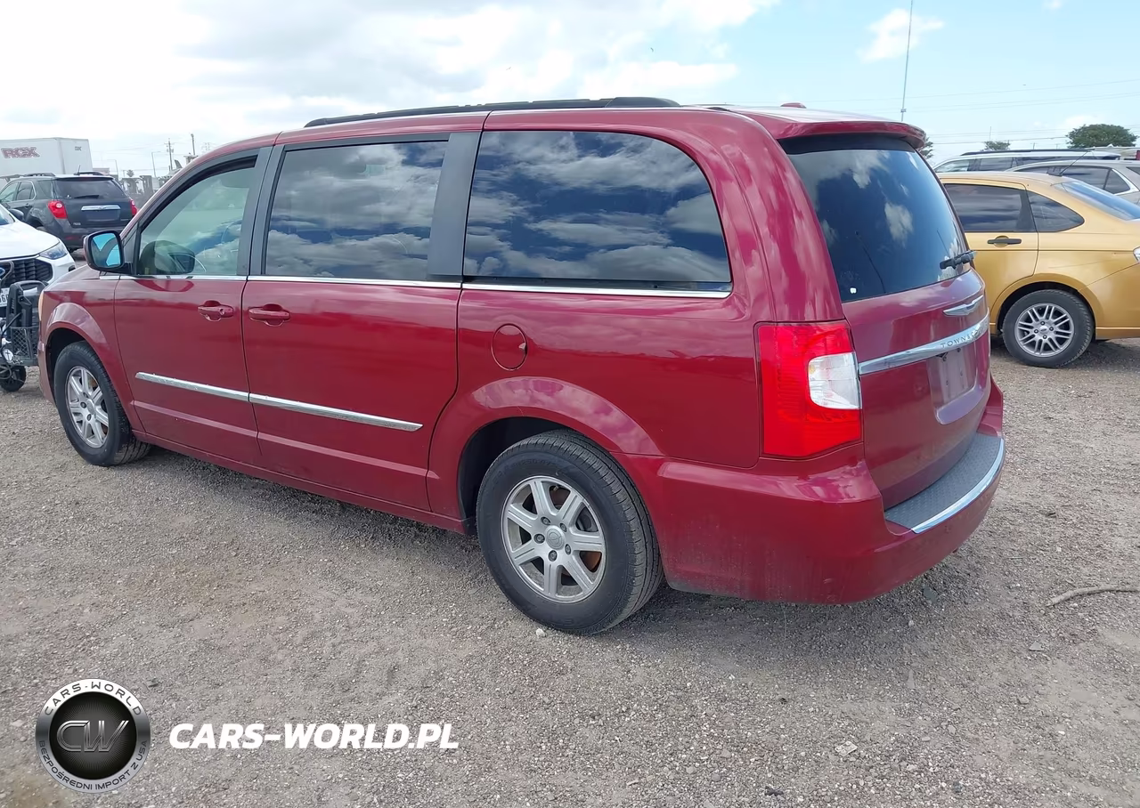 2011 Chrysler Town & Country Touring VIN:2A4RR5DG5BR704800 - 3