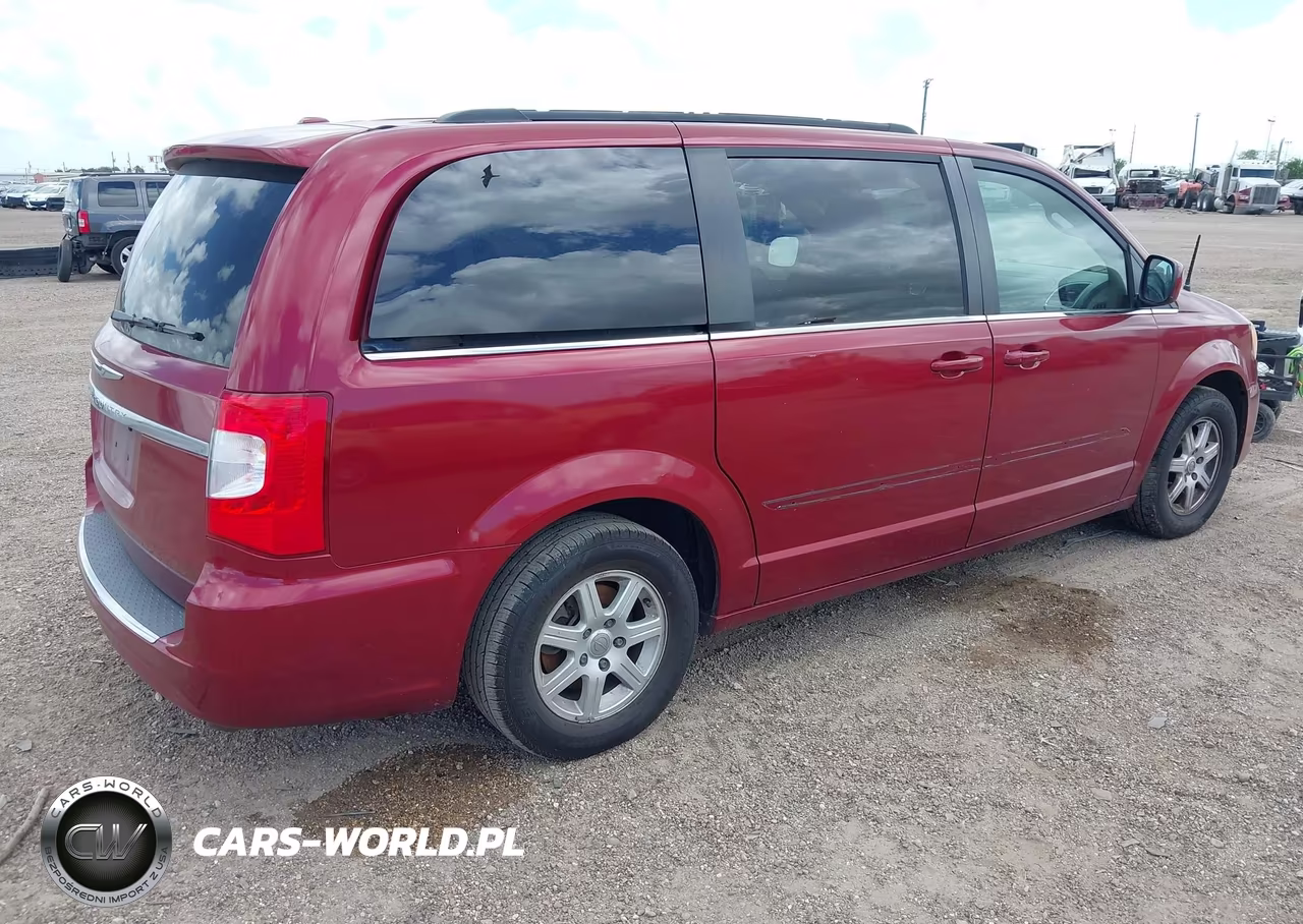 2011 Chrysler Town & Country Touring VIN:2A4RR5DG5BR704800 - 4
