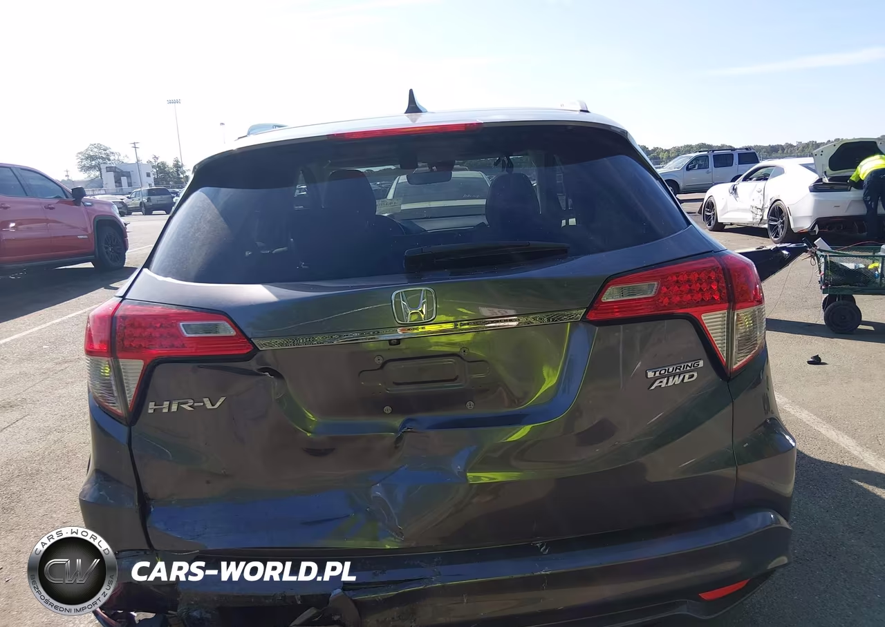 2019 Honda Hr-V Touring VIN:3CZRU6H90KM704145 - 16