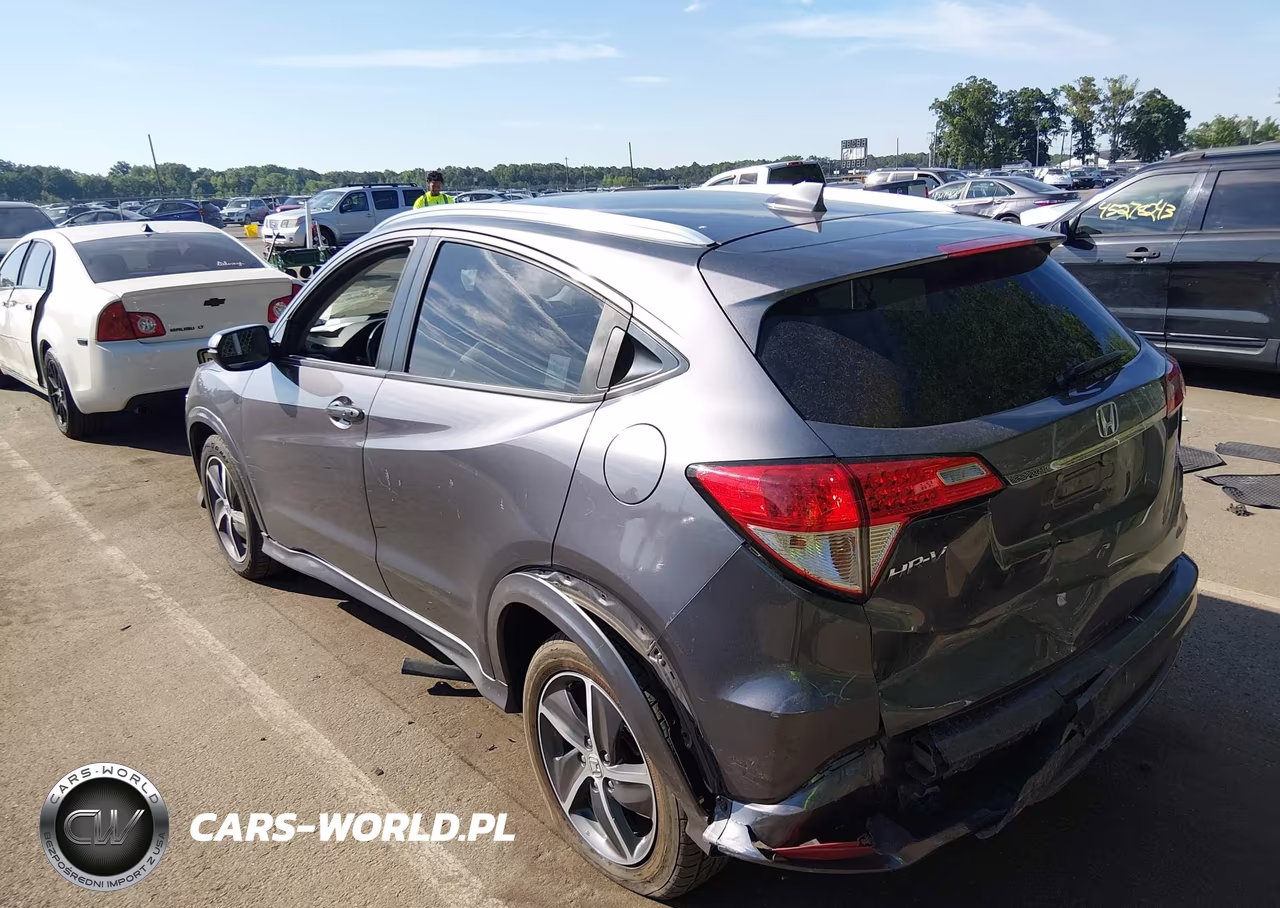 2019 Honda Hr-V Touring VIN:3CZRU6H90KM704145 - 3