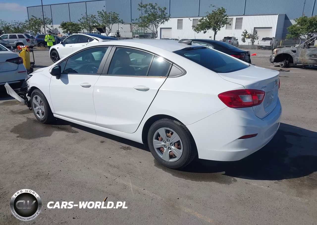 2017 Chevrolet Cruze Ls Auto VIN:1G1BC5SMXH7216723 - 3