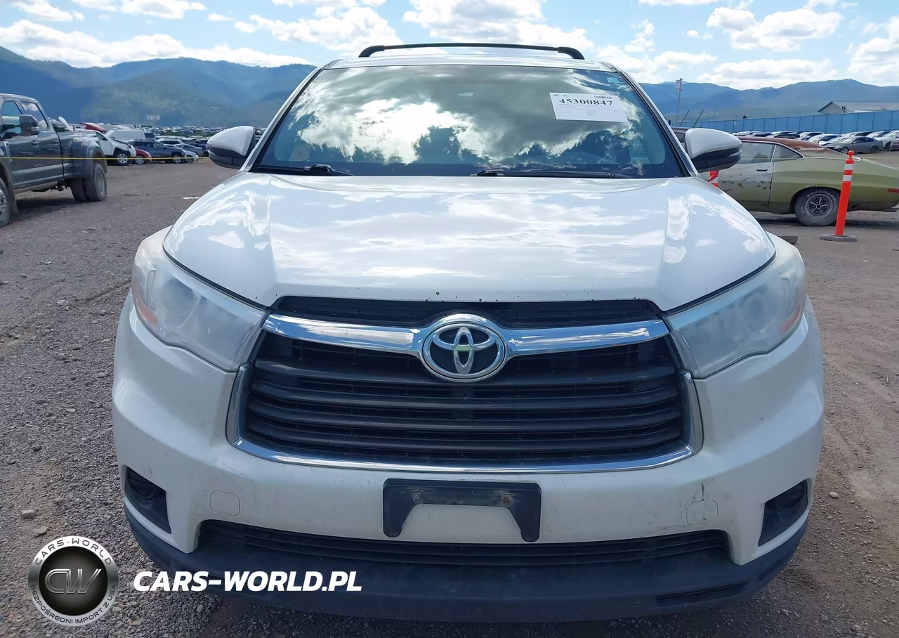 2014 Toyota Highlander Le V6 VIN:5TDBKRFH6ES008743 - 12