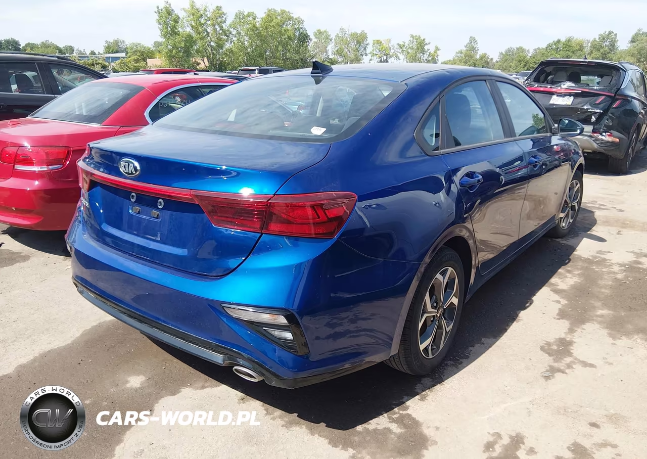 2021 Kia Forte Lxs VIN:3KPF24AD7ME412667 - 4