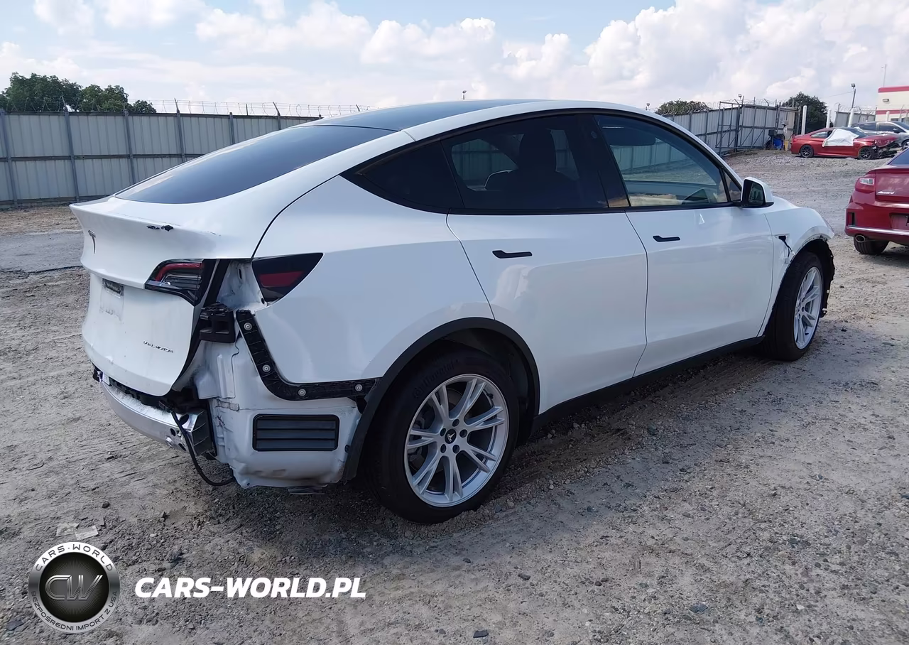 2021 Tesla Model Y Long Range Dual Motor All-Wheel Drive VIN:5YJYGDEE1MF192076 - 4