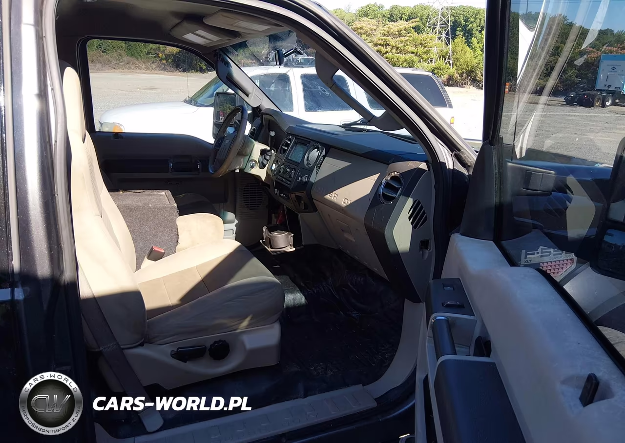 2008 Ford F-550 Chassis Xl-Xlt VIN:1FDAF56R48EB94273 - 7